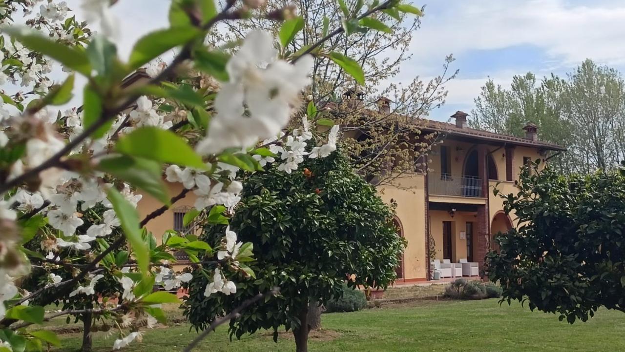 Il Chiassetto Agriturismo No Kids Villa Cascina Luaran gambar